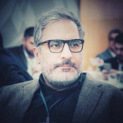 سینا هاشمی اقدم